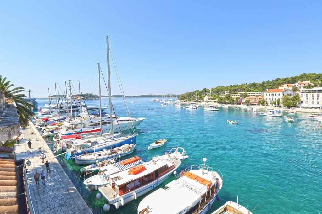 Apartment Lilly With Amazing City View Hvar Town Habitación foto