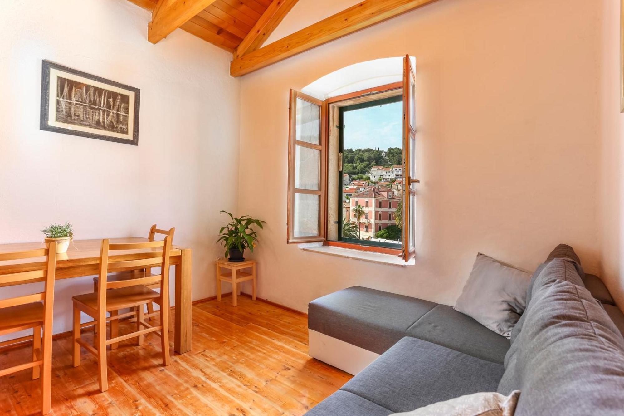 Apartment Lilly With Amazing City View Hvar Town Exterior foto