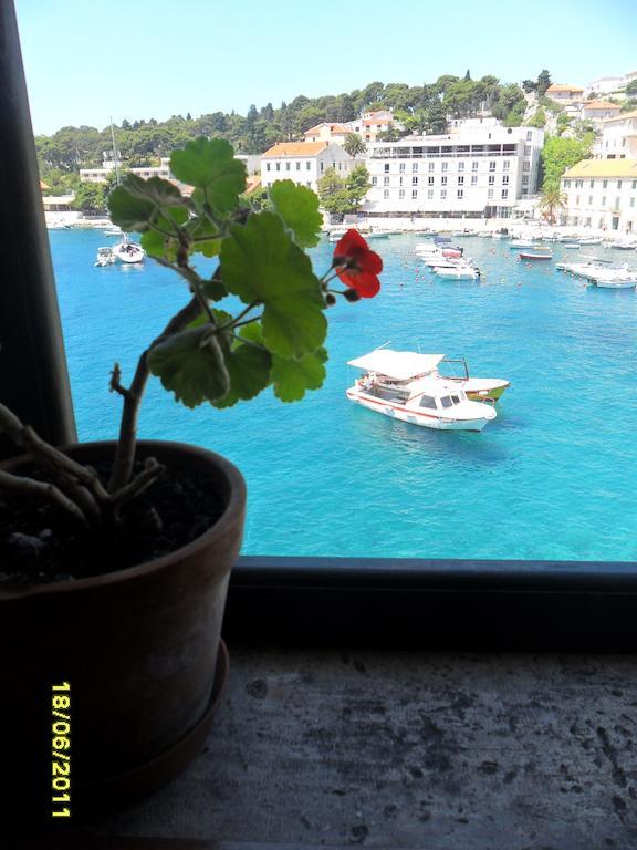 Apartment Lilly With Amazing City View Hvar Town Habitación foto