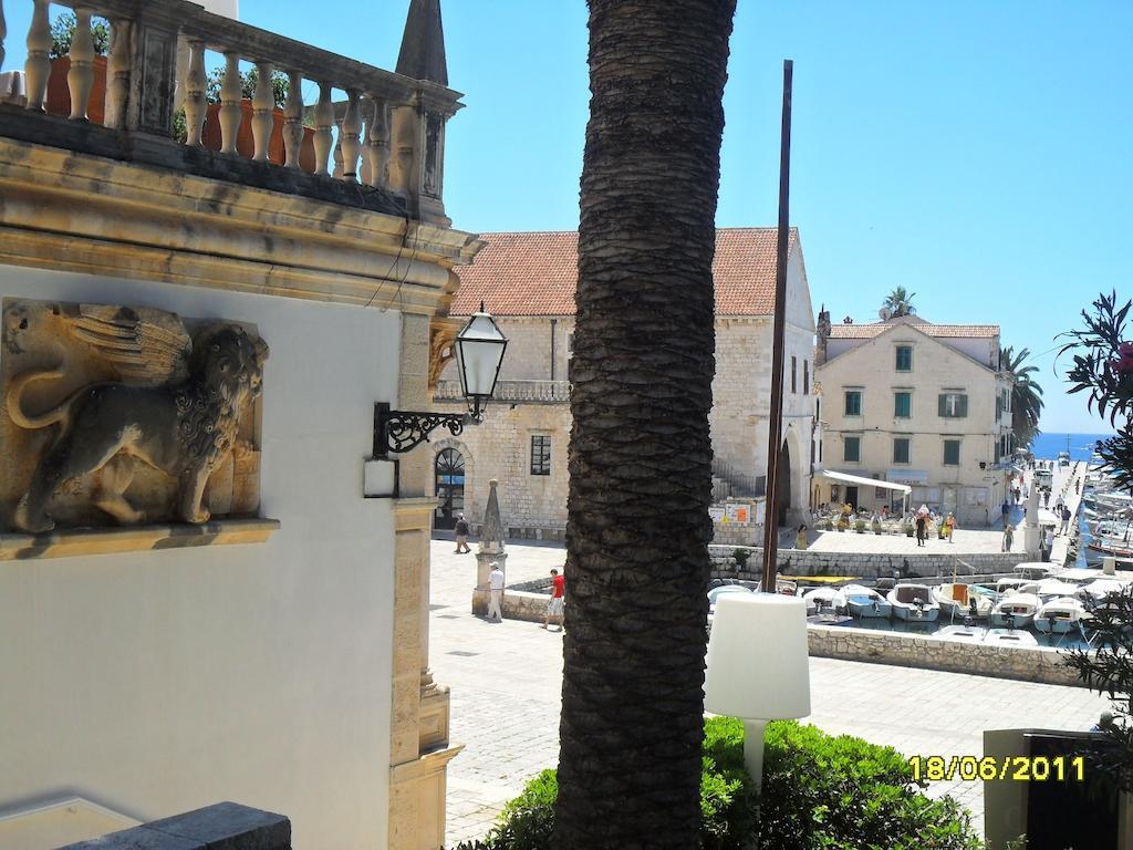 Apartment Lilly With Amazing City View Hvar Town Habitación foto